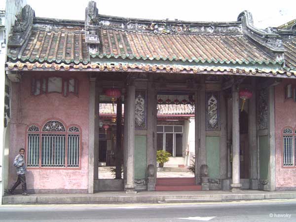 chin. Clanhaus